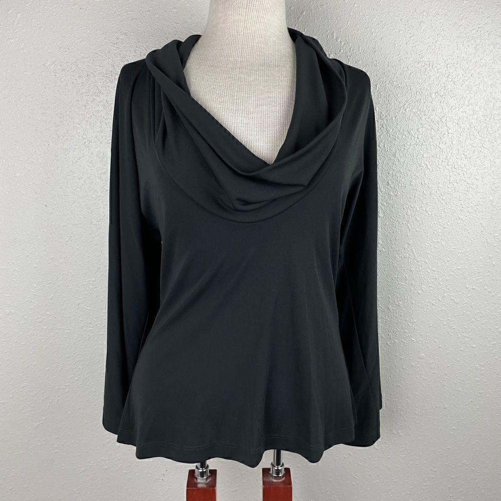 NWOT Karen Kane Scoop Neck Blouse Size M